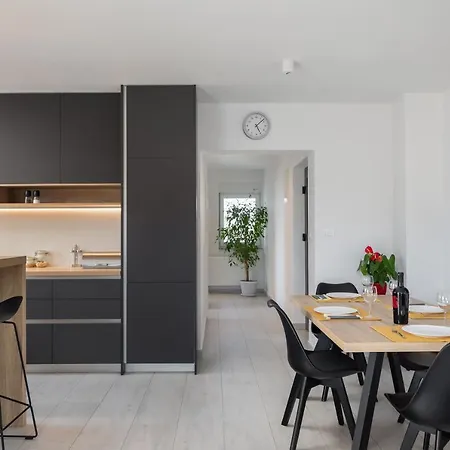 Villa Sunset Bay - Amazing View And Large Heated Pool Ljubač