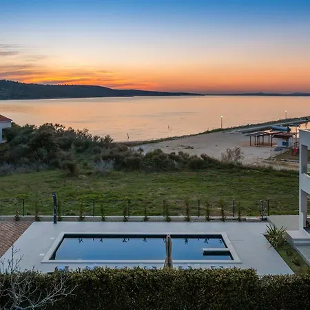 Sunset Bay - Amazing View And Large Heated Pool Villa Ljubač