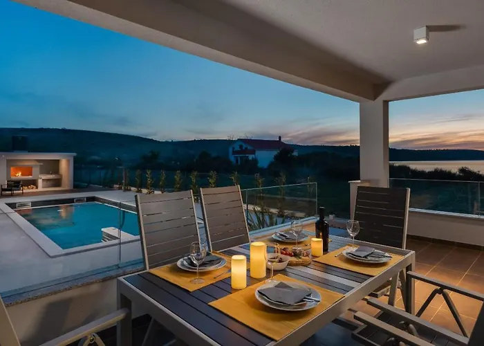 Sunset Bay - Amazing View And Large Heated Pool *