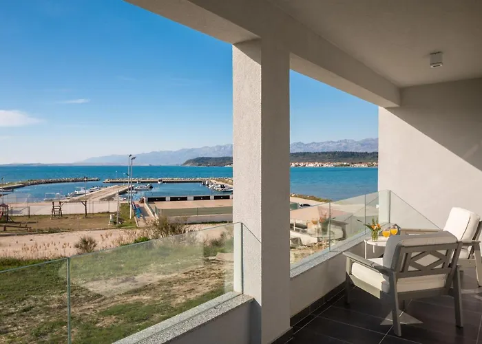 Villa Sunset Bay - Amazing View And Large Heated Pool